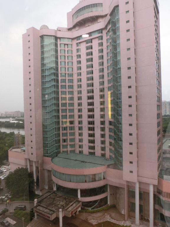 Ji Hotel Guangzhou Zhujiang New Town Exterior photo